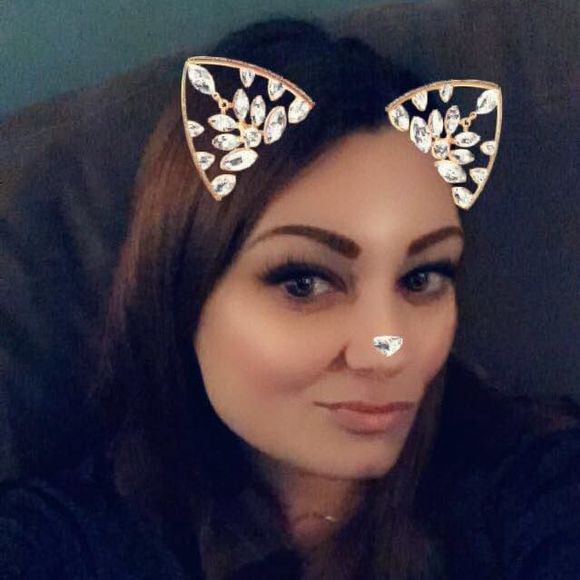 Meet your Posher, Ashley - Picture 1 of 1